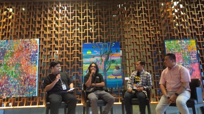 LUKISAN - Pameran lukisan bertajuk “Freedom” yang menampilkan karya Hasan dan Helmi Fu  di Artspace ARTOTEL Suites Bianti Yogyakarta