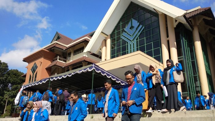 UII Sediakan Program Beasiswa S1 Unggulan Pondok Pesantren