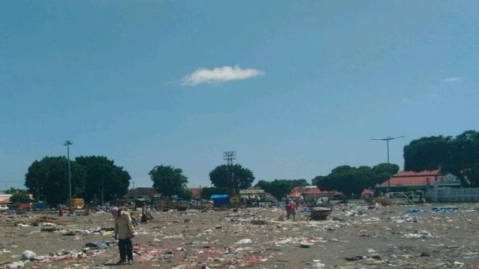 Sampah di Alun-alun Yogya Jadi Berkah bagi Pemulung