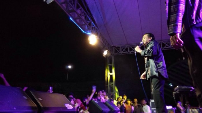 Menikmati Patah Hati Bersama Didi Kempot di Pesta Rakyat UGM