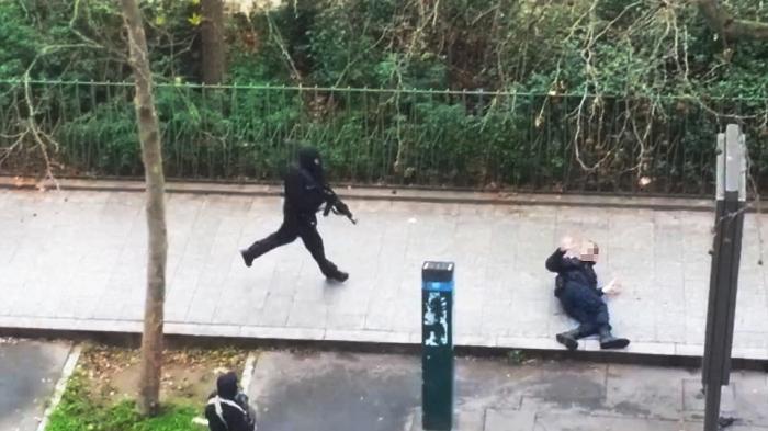 Penyerangan di Paris, Polisi Bertanya