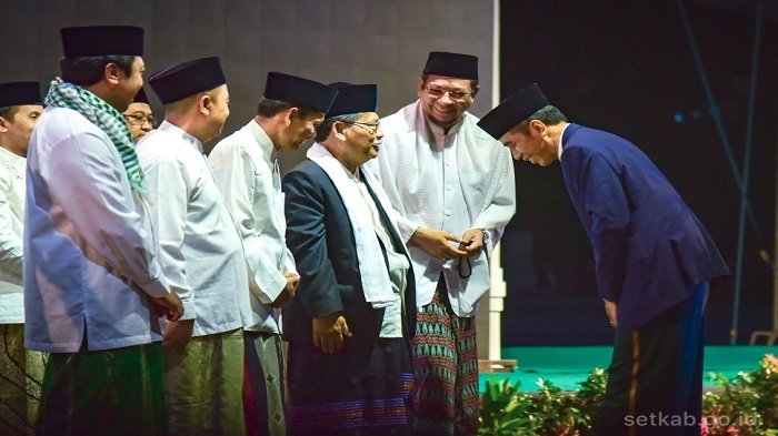 Presiden Jokowi: Kasus Pembakaran Bendera Serahkan ke Polisi