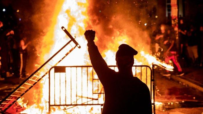 Kerusuhan di AS Memanas! Seorang Demonstran Ditembak Mati Petugas karena Melanggar Jam Malam