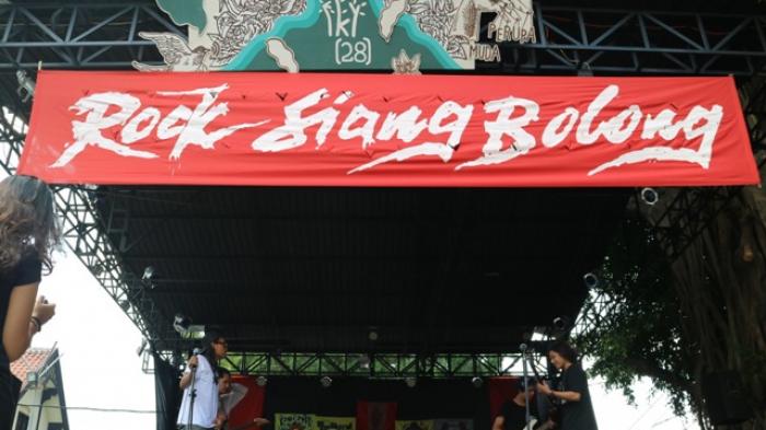 REALTIME NEWS : Silaturocksi Rock Siang Bolong, Rangkaian Penutupan Paperu FKY 28