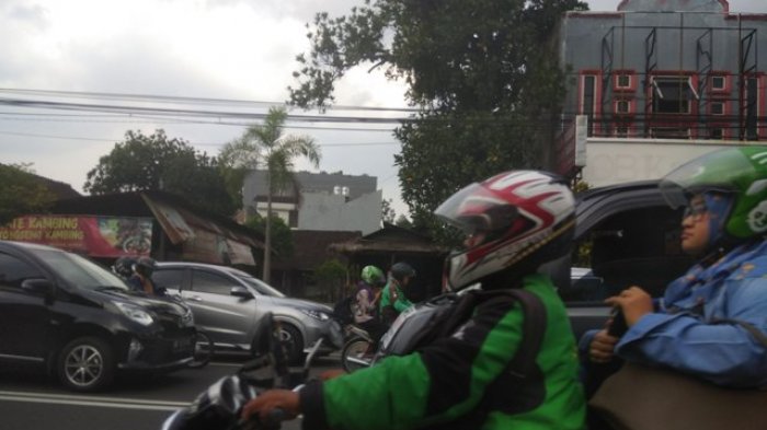Simpang Empat Bulaksumur UGM Terpantau Ramai