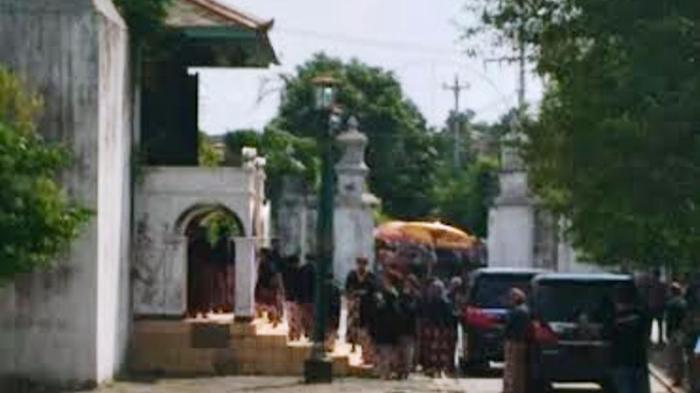 BREAKING NEWS: Sultan Lakukan Pertemuan Tertutup Tak Sampai 10 Menit