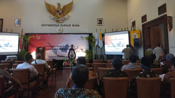 Mendagri dan Buya Syafi'i Ma'arif Jadi Pembicara dalam Seminar Pancasila dan Kebhinekaan di UGM