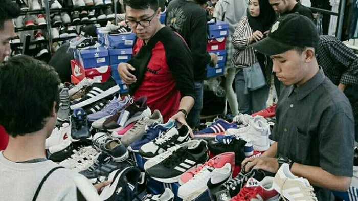 Jogja Sneaker Market, Gudangnya Pecinta Sneaker, Ratusan Pasang Sepatu Tersedia
