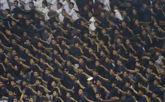 Lawan Smase, Teladan Tidak Full Tim