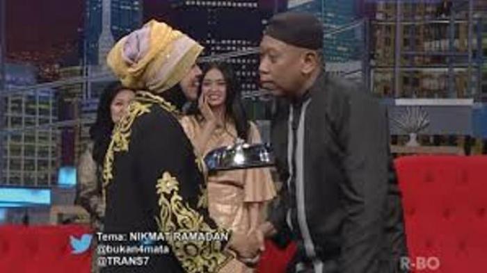 Pepi Langsung Melayat ke Rumah Tukul Arwana