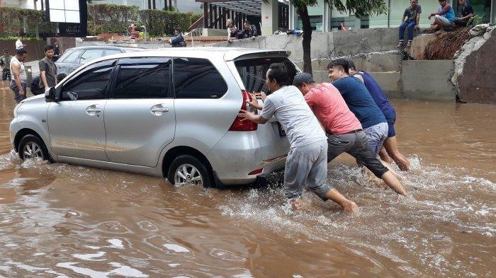 Gojek Ajak Masyarakat Ikut Berdonasi untuk Korban Banjir Jakarta