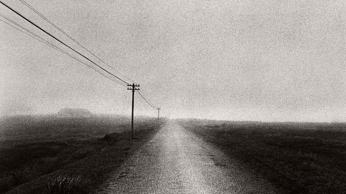 teknik fotografi black and white atau monokrom