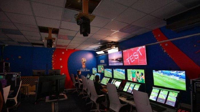 Pertama Kali,  Sistem VAR Akan Diterapkan di Liga Champions untuk Laga MU vs PSG Malam Nanti