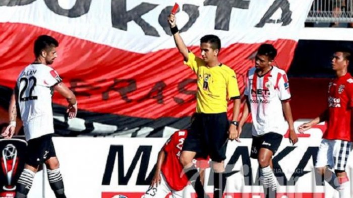 Membanggakan! Inilah Wasit Indonesia yang Masuk dalam Jajaran Wasit Elite AFC