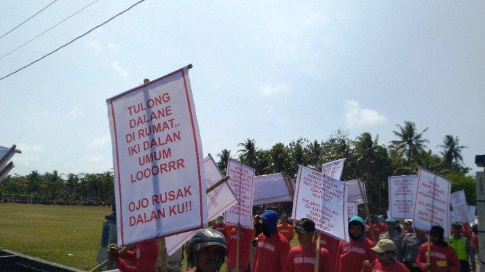 Warga Banaran Tuntut Penutupan Penambangan Sedot Pasir di Sungai Progo