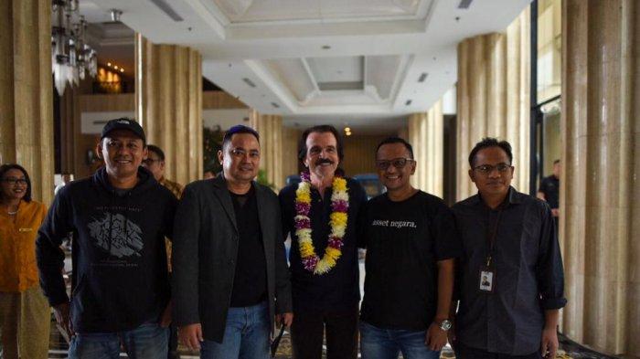 Tiba di Yogyakarta, Yanni Siap Tampil di Hari Kedua Prambanan Jazz