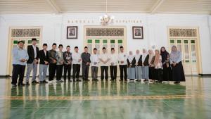 23-Kafilah-DIY-Dilepas-ke-MQKN-Nasional-Siap-Bersaing-hingga-Level-Internasional.jpg