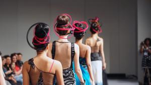 7-Arti-Mimpi-Fashion-Show-Menurut-Primbon-Jawa-Pertanda-Rezeki-atau-Justru-Sebaliknya.jpg