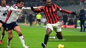 Alessandro-Vogliacco-vs-Rafael-Leao-di-LIga-Italia-Serie-A-antara-AC-Milan-vs-Genoa.jpg