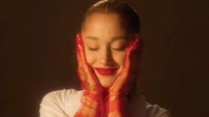 Ariana-Grande-Photo-Album-Eternal-Sunshine.jpg