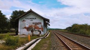 Bangunan-Stasiun-Kalimenur-di-Kalurahan-Sukoreno-Kulon-Progo.jpg