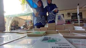 Bazaar-Buku-di-Festival-Literasi-di-Kantor-Dispussip-Kulon-Progo.jpg