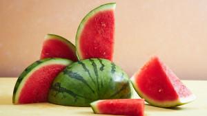 Buah-semangka-potong.jpg