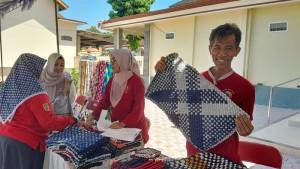 Cerita-Mursito-Pensiunan-Pegawai-BUMN-yang-Menekuni-Kerajinan-Keset-Anyam-dari-Kain-Limbah-Pabrik.jpg