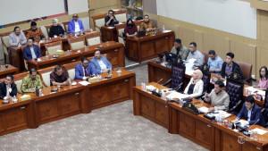 Daftar-Hakim-Agung-dan-Hakim-Ad-Hoc-HAM-yang-Disahkan-Oleh-DPR-Salah-Satunya-Dosen-UMM.jpg