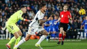 David-Soria-vs-Joselu-Mato-di-La-Liga-SPanyol-antara-Getafe-vs-Real-Madrid-di-stadion-Coliseum.jpg