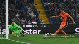 Davide-Frattesi-mencetak-gol-di-Liga-Italia-Serie-A-Udinese-vs-Inter-Milan-di-Dacia-Arena.jpg