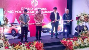 Deta-Group-Resmi-Buka-Dealer-MG-di-Jogja-dan-Sukabumi-Siap-Percepat-Transisi-ke-Kendaraan-Listrik.jpg