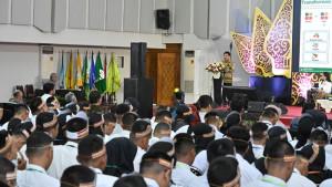 Dirut-BPDP-beri-kuliah-umum-maba-LPP-Yogyakarta.jpg