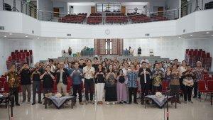 Dua-Pusat-Studi-Baru-UKDW.jpg