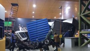 Dua-Truk-Terlibat-Kecelakaan-di-Gerbang-Tol-Ciawi-2-Kejadian-Ketiga-Sejak-Januari-2025-Lalu.jpg