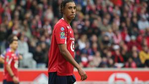 Fokus-Leny-Yoro-Bersaing-dengan-MU-PSG-Madrid.jpg