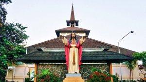Gereja-Katolik-Hati-Kudus-Tuhan-Yesus-Pugeran-Gereja-Pugeran.jpg
