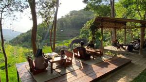 Gubuk-Watu-Adeg-Mangunan-Bantul.jpg