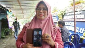 Hastuti-Handayani-ibu-dari-Pratu-Ferdian-Dwi-Sukma.jpg