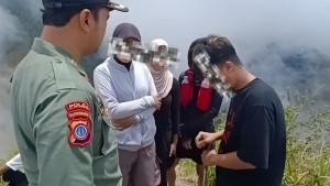 Hentikan-4-Orang-Lagi-Trekking-TNGM-Tegaskan-Bukit-Kukusan-Lereng-Merapi-Bukan-Lokasi-Wisata.jpg