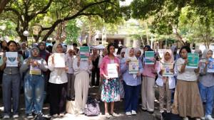 Ikatan-Mahasiswa-Ilmu-Sejarah-UNY-Gelar-Aksi-Solidaritas-untuk-Perdana-Arie-yang-Ditangkap-Polda-DIY.jpg