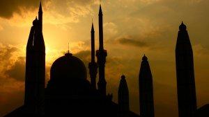 Ilustrasi-Masjid-Saat-Fajar.jpg