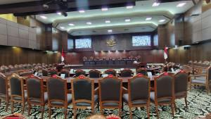 Ini-Pertimbangan-MK-Tidak-Terima-4-Perkara-Gugatan-Uji-Formil-UU-TNI.jpg