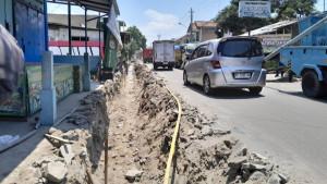 Jalan-Raya-Manisrenggo-Klaten-Mulai-Diperbaiki-Ini-Kata-Warga.jpg