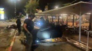 Jumat-Malam-Iran-Bombardir-Israel-Ratusan-Rudal-Balistik-Diluncurkan-ke-Tel-Aviv.jpg