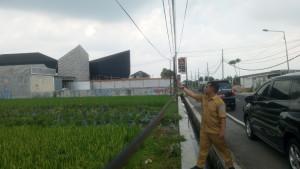 Kabel-Telekomunikasi-Berantakan-di-Sleman-Usul-Anggaran-Rp800-Juta-Disetujui-Rp172-Juta.jpg