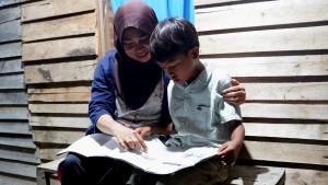 Kado-HUT-RI-PLN-Salurkan-Bantuan-Pasang-Listrik-Gratis-2821-Keluarga-Prasejahtera-di-Indonesia.jpg