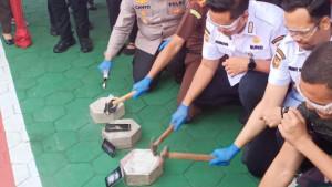 Kejari-Klaten-Musnahkan-Barang-Bukti-dari-103-Perkara-Inkrah-Periode-Maret-Agustus-2025.jpg