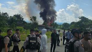 Kerusuhan-Pecah-di-Yalimo-Dipicu-Ujaran-Kebencian-Hingga-Berujung-Pembakaran-Rumah-dan-Fasum.jpg