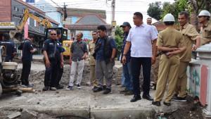 Komisi-C-DPRD-Kota-Jogja-sidak-ke-sejumlah-titik-proyek-saluran-air-hujan.jpg